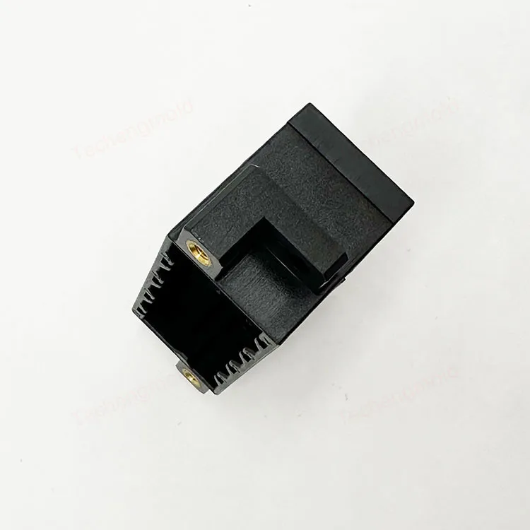特诚科技PBT精密注塑件实拍 1
